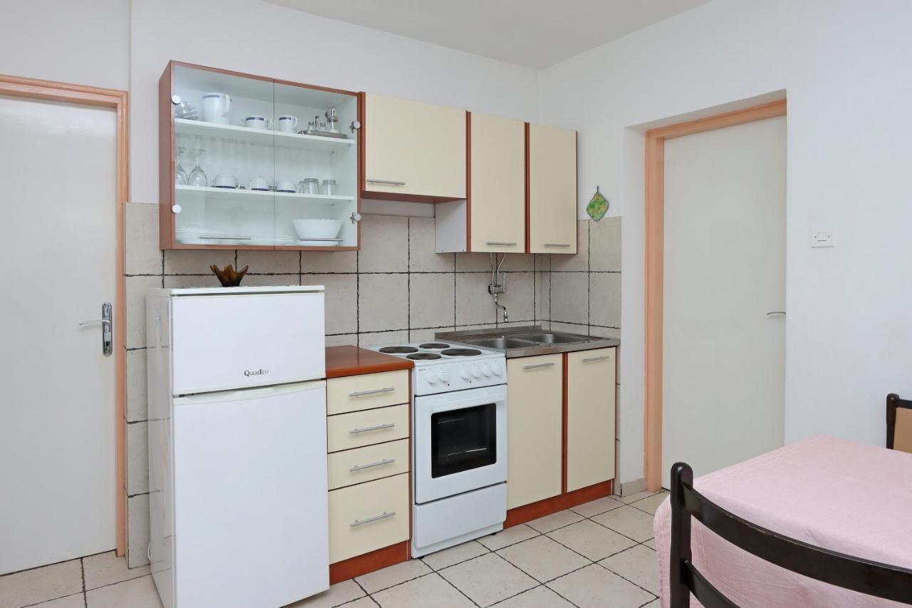 Apartments With A Parking Space Crikvenica - 12592 Exterior photo