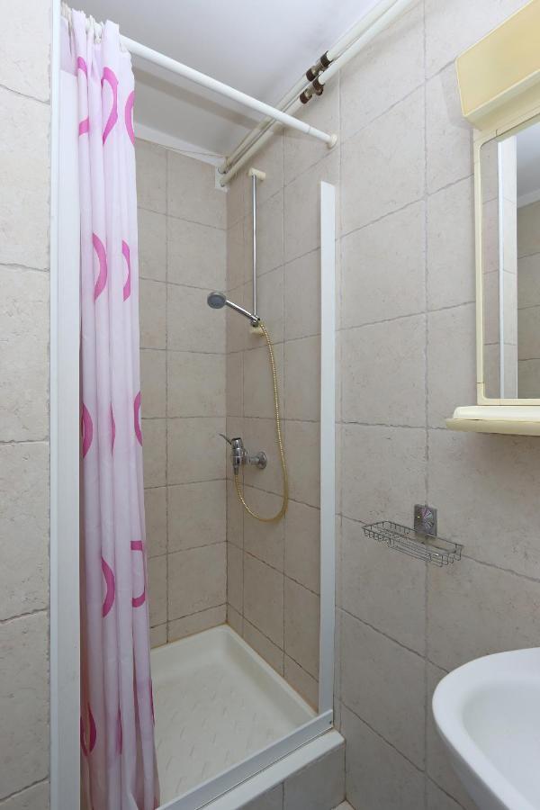 Apartments With A Parking Space Crikvenica - 12592 Exterior photo