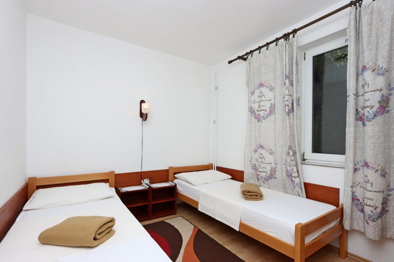 Apartments With A Parking Space Crikvenica - 12592 Exterior photo